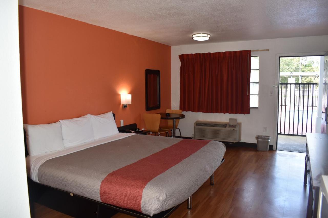 Motel 6 Lake Charles, La Exterior foto